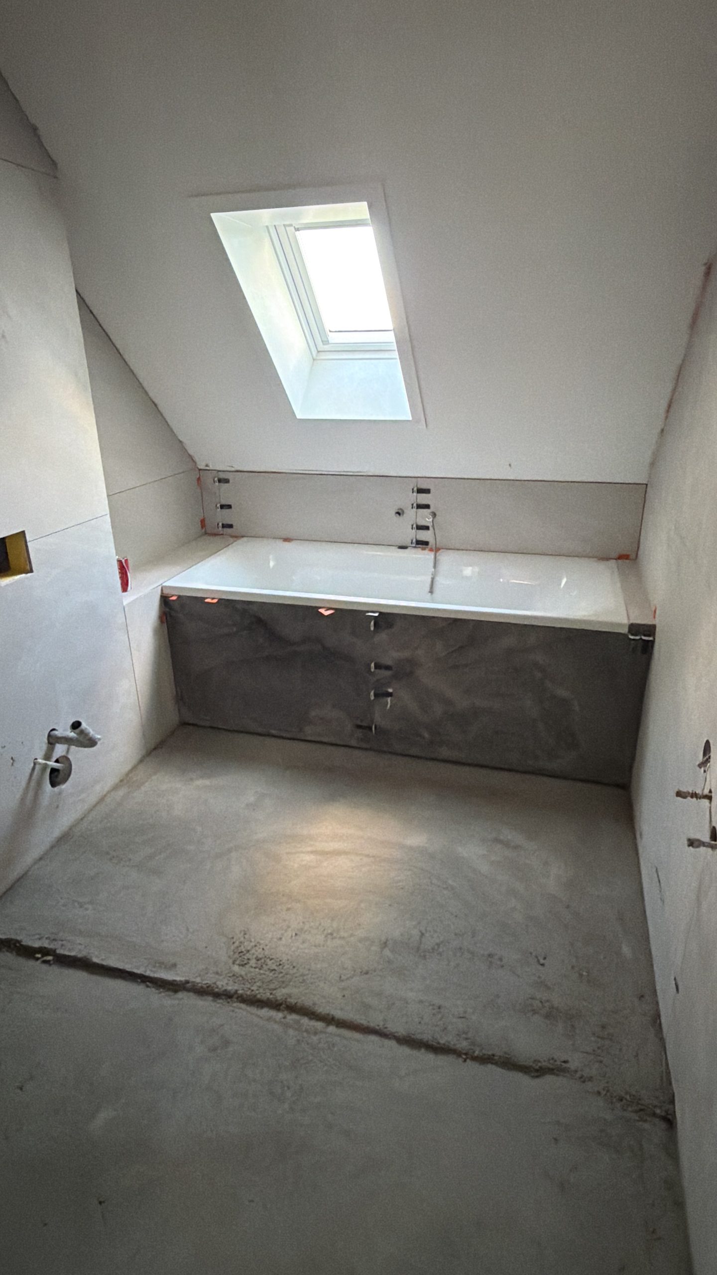 Afgewerkte badkamer bij een particulier