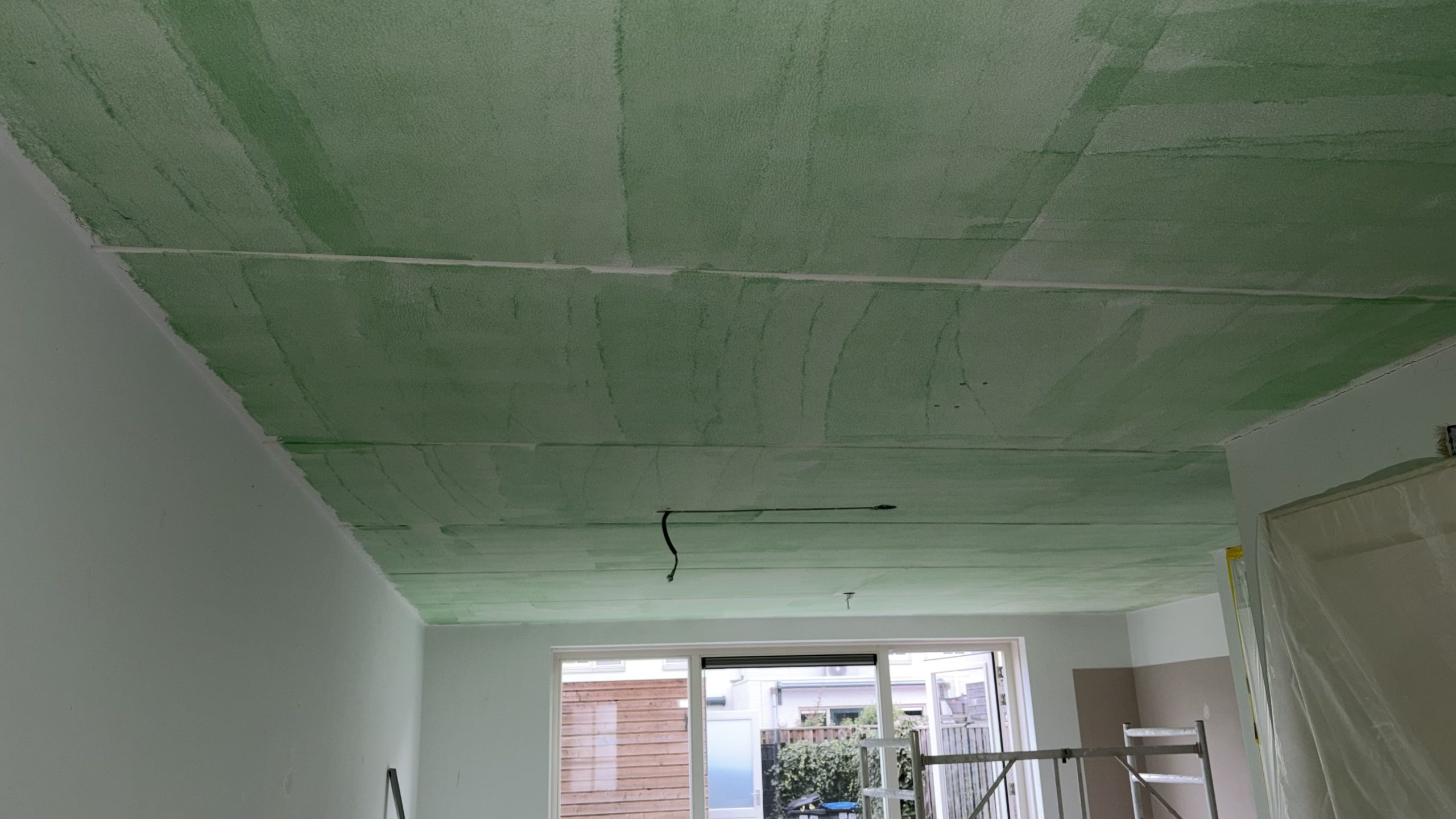 Plafond voor het stucen
